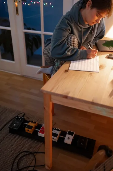 como nivelar una mesa de madera